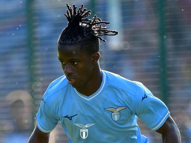 伤退役的运 伤退役的运